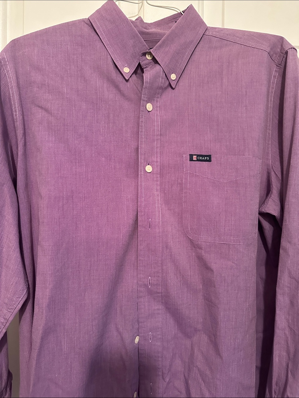 Chaps Medium Men's Button-Down Shirt in Lavender Purple Easy Care EUC